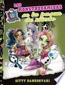 Las Monstruoamigas Se la Pasan de Miedo / Ghoulfriends Just Want to Have Fun